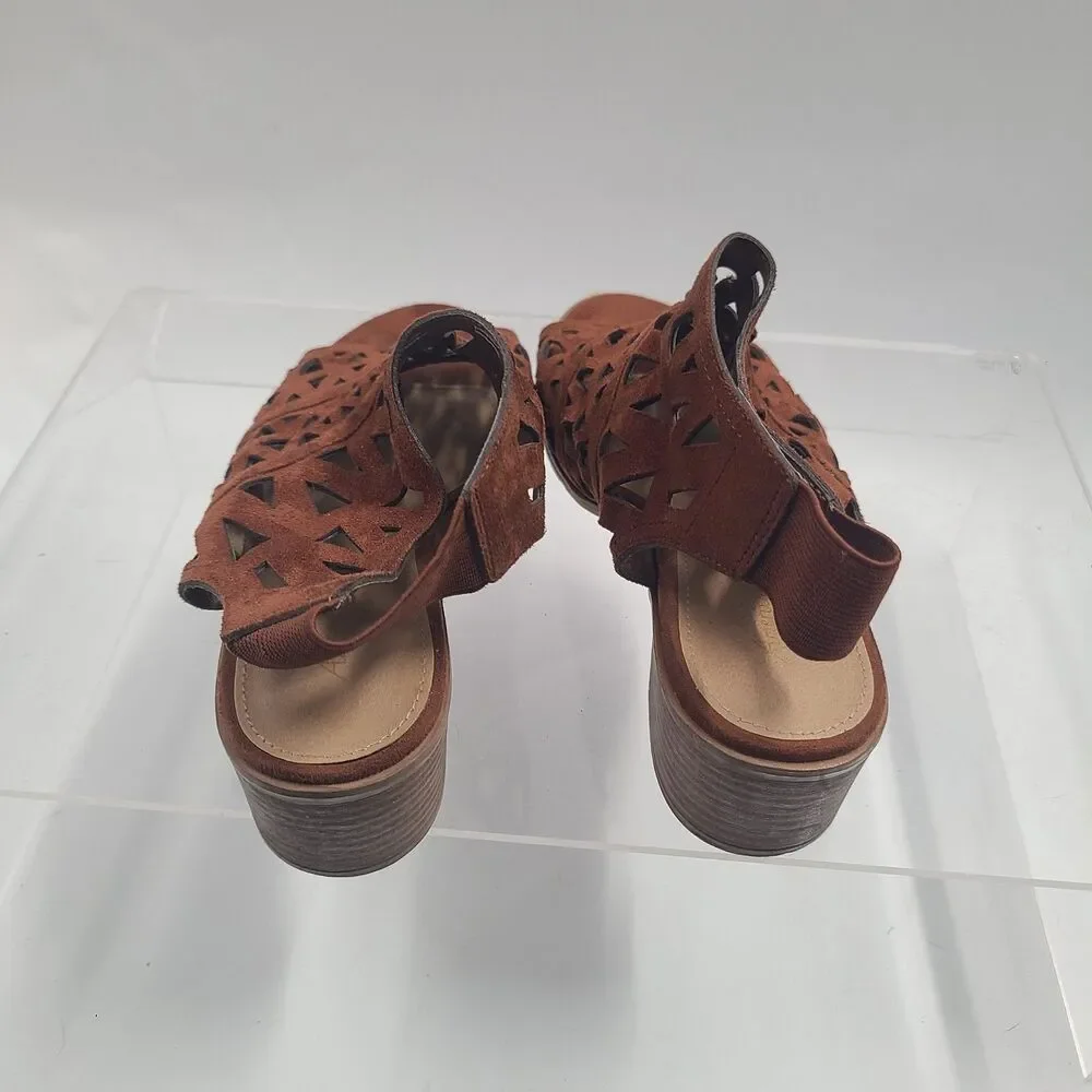 American Eagle Laser/Die Cut Brown Raquel Block Heel Open Toe Sandal Womens 8W